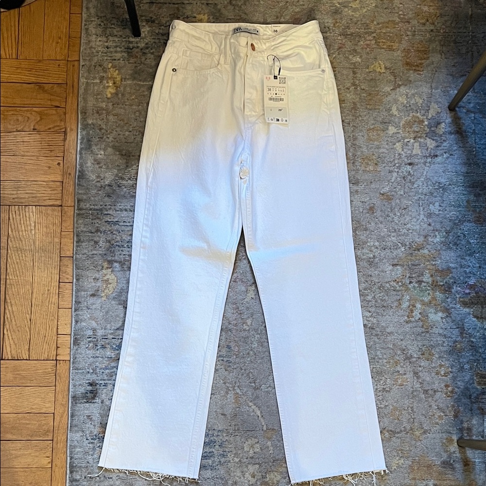 NWT Zara women’s size 6 white high-rise  straight leg ankle jeans